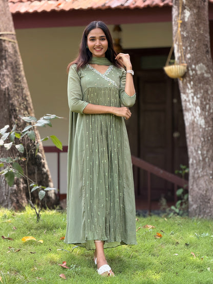 Handworked Pleated Kurta with Dupatta