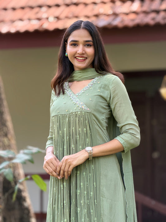 Handworked Pleated Kurta with Dupatta