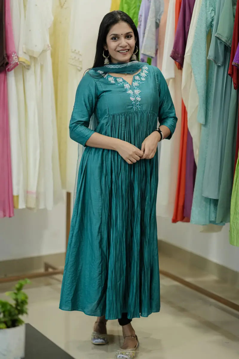 Handworked Pleated Kurta with Dupatta