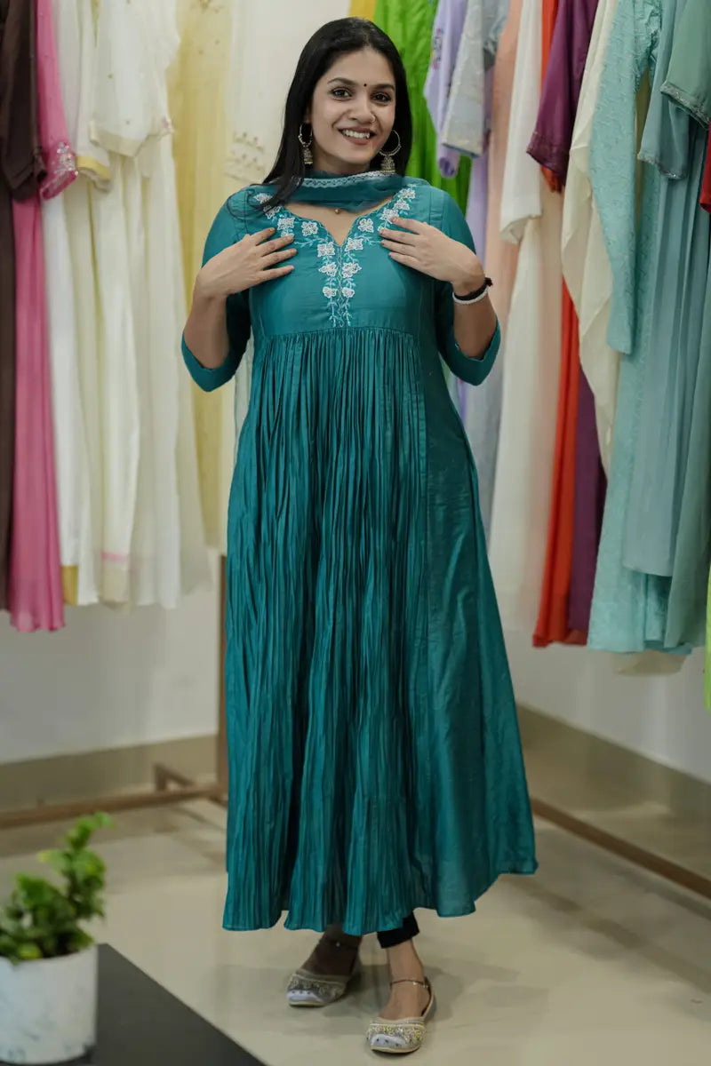 Handworked Pleated Kurta with Dupatta