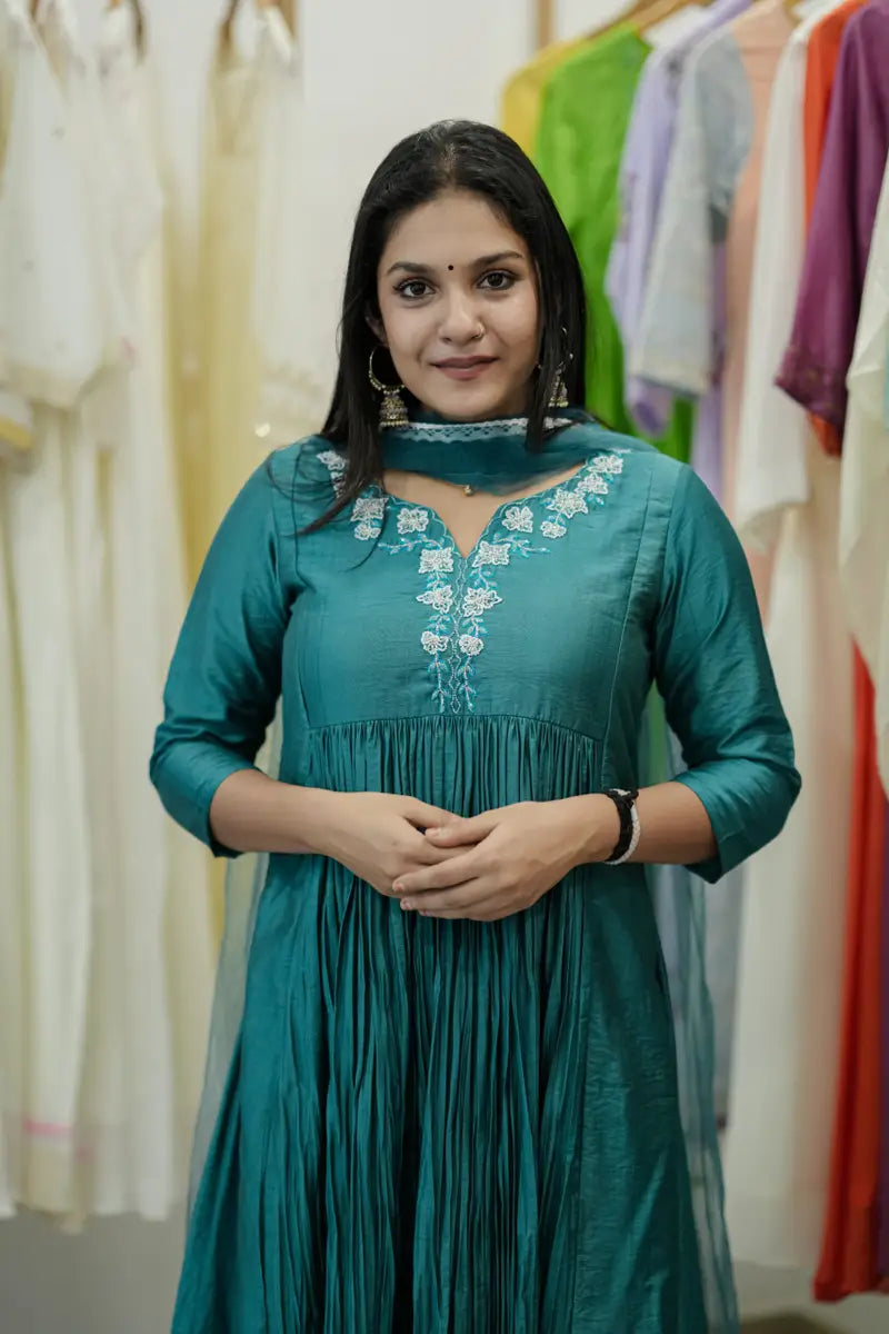 Handworked Pleated Kurta with Dupatta