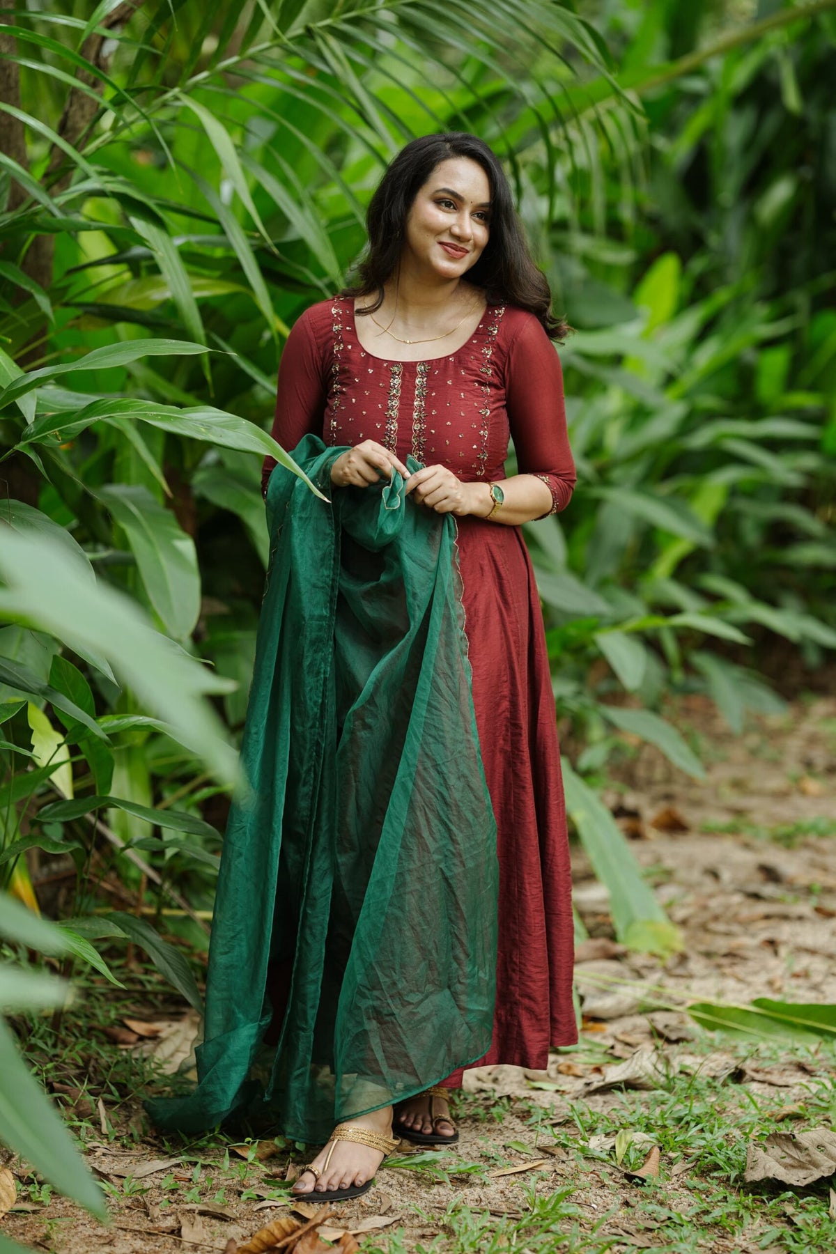 Handworked Panel Cut Kurta With Scalloped Dupatta