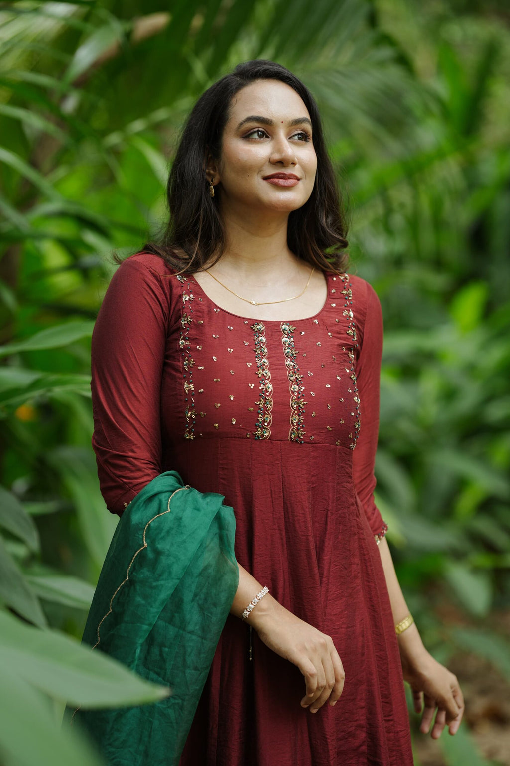 Handworked Panel Cut Kurta With Scalloped Dupatta