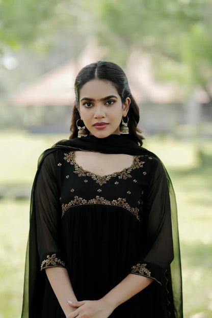 Handworked Pleated Kurta with Dupatta