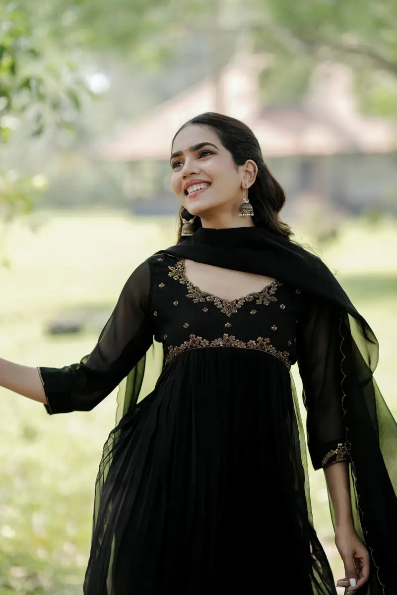 Handworked Pleated Kurta with Dupatta