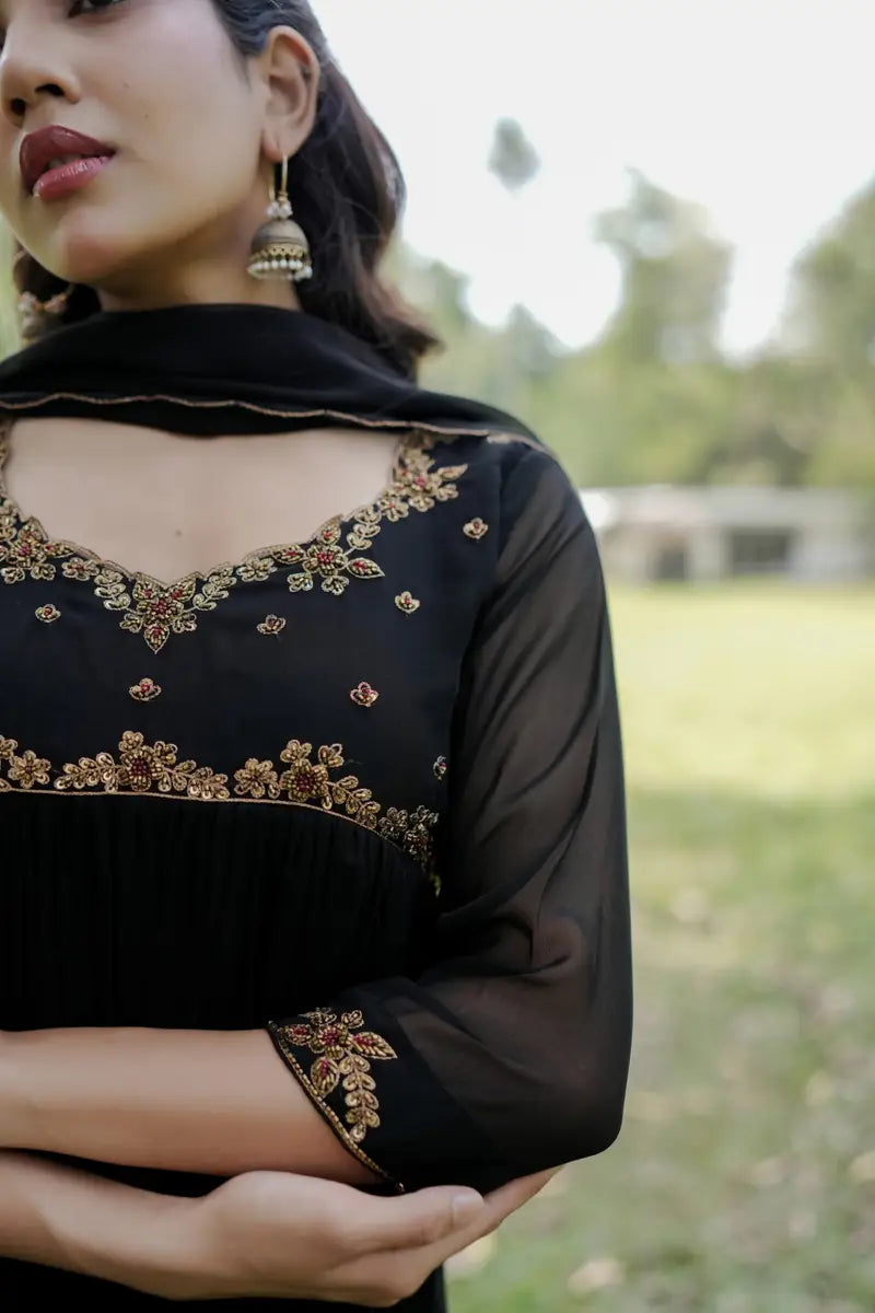 Handworked Pleated Kurta with Dupatta