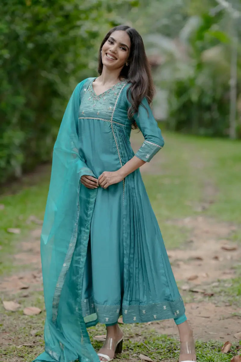 Handworked Side Pleated Kurta with Dupatta