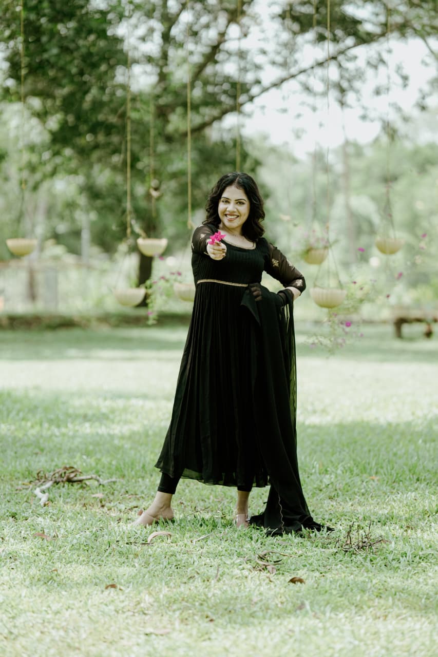 Handworked Pleated Kurta with Dupatta
