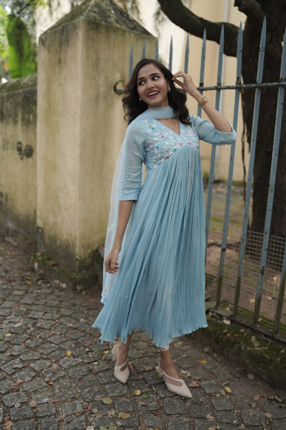 Handworked Pleated Kurta with Dupatta