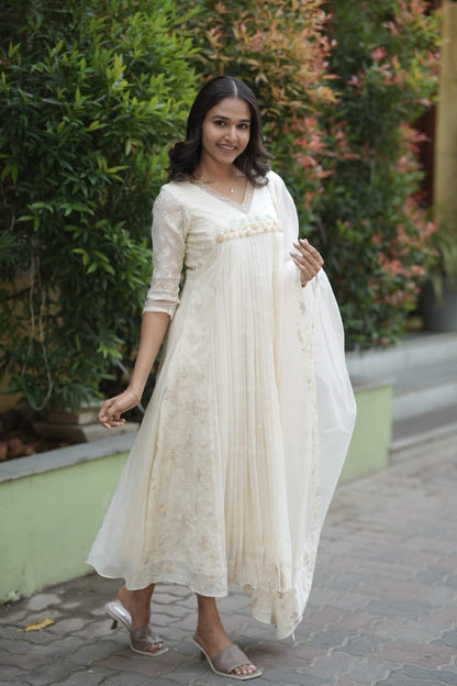 Handworked Pleated Kurta with Dupatta