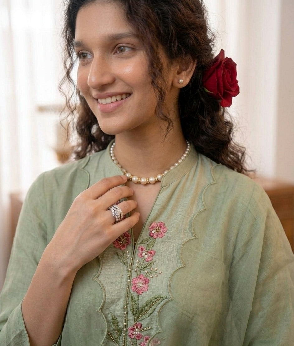 Handworked Kurta With Scalloped Dupatta