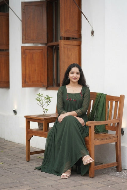 Handworked Pleated Kurta with Dupatta