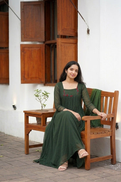 Handworked Pleated Kurta with Dupatta