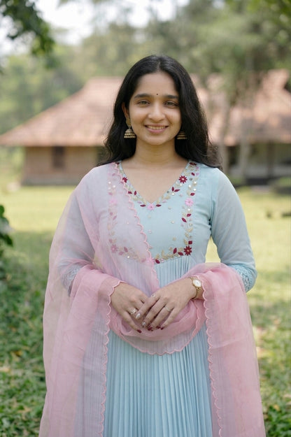 Handworked Pleated Kurta with Dupatta
