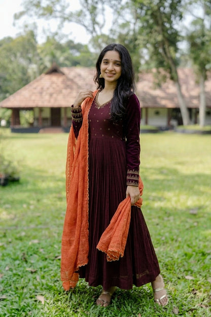Handworked Pleated Kurta with scalloped dupatta