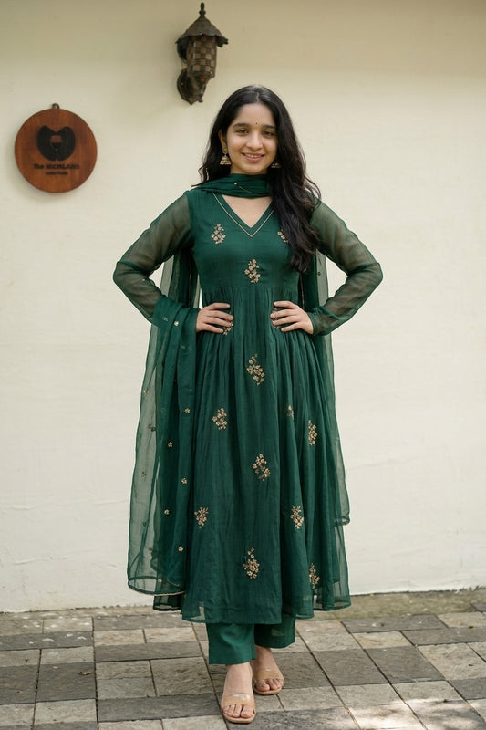 Handworked Pleated Kurta with Dupatta