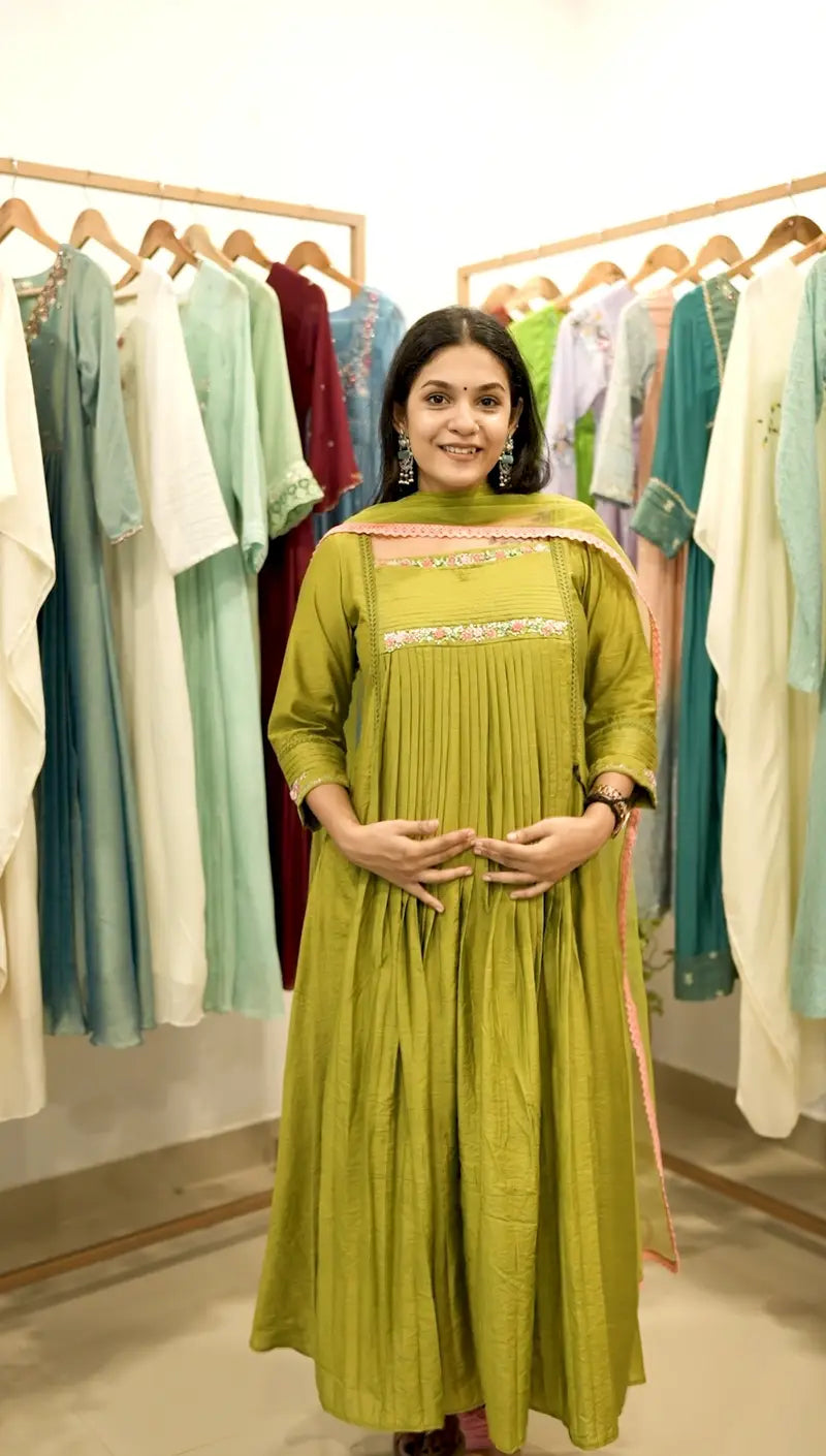 Handworked Pleated Kurta with Dupatta